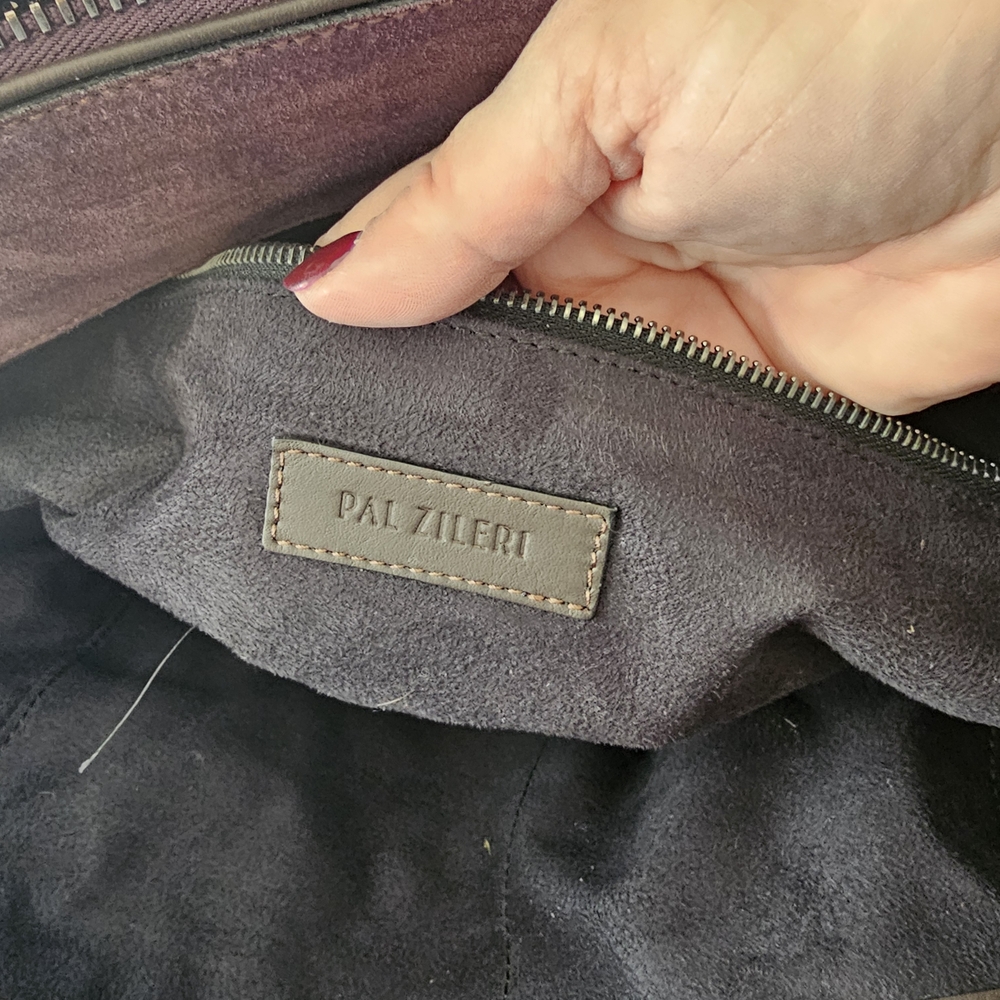 Luxurious Suede Duffel Bag in Deep Brown - Picture 9 of 11
